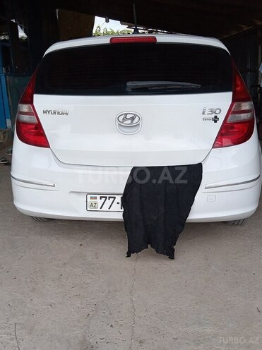 Hyundai i30 2009, 205,076 km - 1.4 l - Biləsuvar