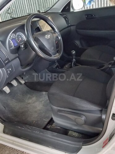 Hyundai i30 2009, 205,076 km - 1.4 l - Biləsuvar