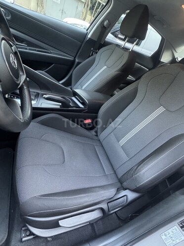 Hyundai Elantra 2022, 35,300 km - 2.0 l - Bakı
