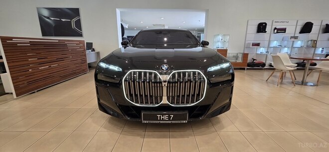 BMW 740 2025, 0 km - 3.0 l - Babək