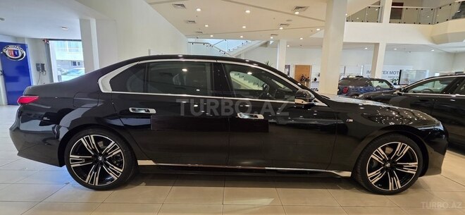 BMW 740 2025, 0 km - 3.0 l - Babək