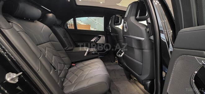 BMW 740 2025, 0 km - 3.0 l - Babək