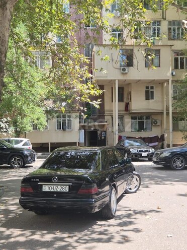 Mercedes E 280 1993, 344,000 km - 2.8 l - Bakı