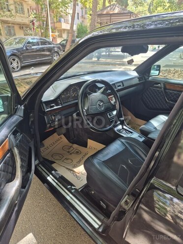 Mercedes E 280 1993, 344,000 km - 2.8 l - Bakı