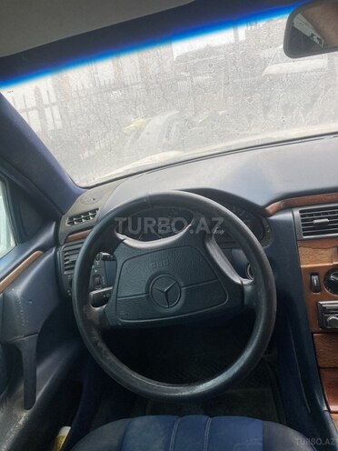 Mercedes E 230 1998, 200,000 km - 2.3 l - Sumqayıt