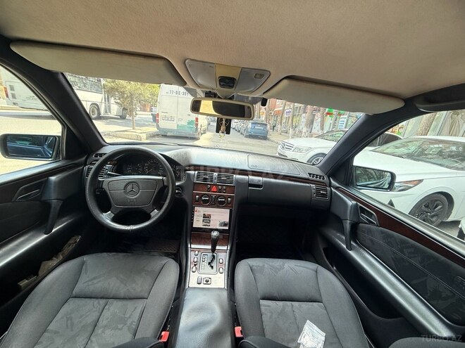 Mercedes E 200 1997, 370,000 km - 2.0 l - Xırdalan