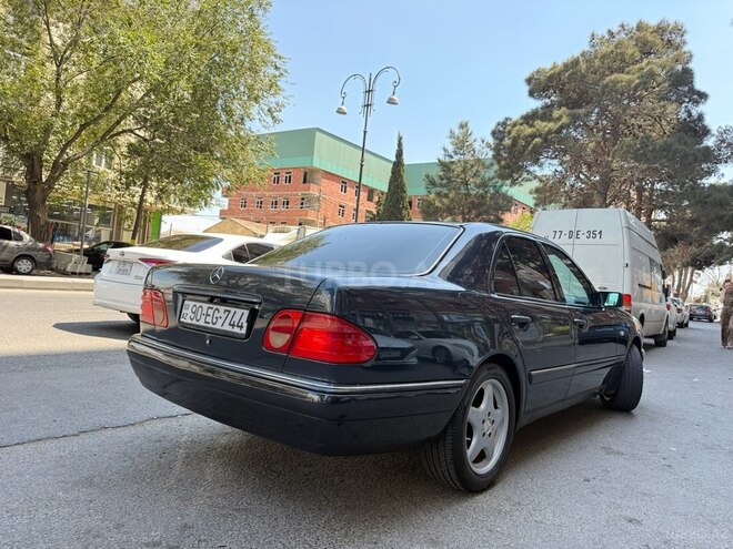 Mercedes E 200 1997, 370,000 km - 2.0 l - Xırdalan