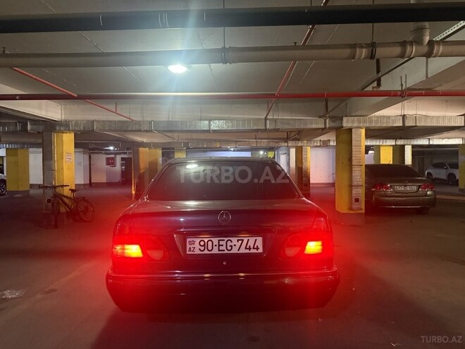 Mercedes E 200 1997, 370,000 km - 2.0 l - Xırdalan