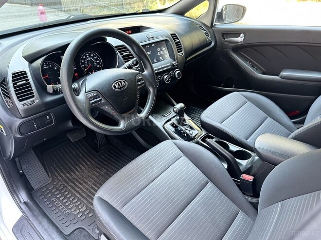 Kia Forte 2018, 213,000 km - 2.0 l - Bakı