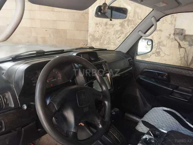 Mitsubishi Pajero io 1999, 283,000 km - 1.8 l - Bakı