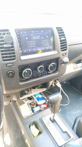 Nissan Navara 2013, 260,000 km - 2.5 l - Bakı