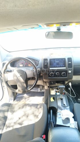 Nissan Navara 2013, 260,000 km - 2.5 l - Bakı