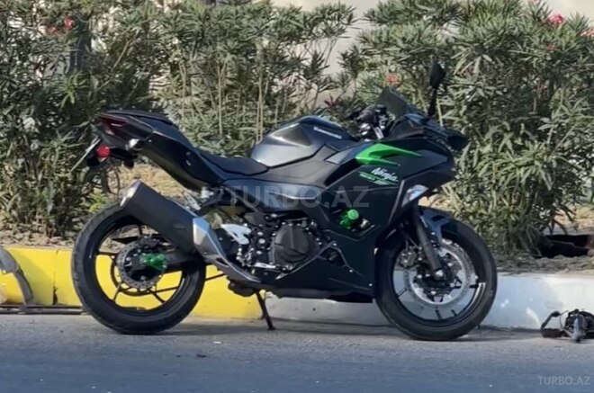 Kawasaki  2025, 1,500 km - 0.5 l - Bakı