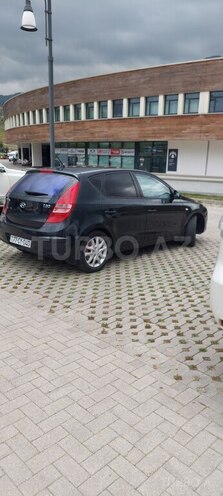 Hyundai i30 2009, 325,000 km - 1.4 l - Quba