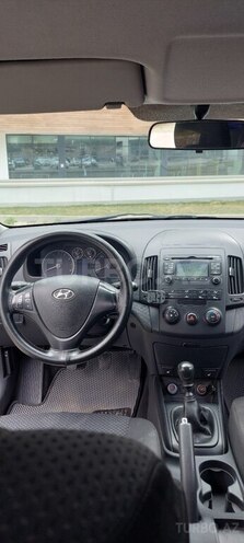 Hyundai i30 2009, 325,000 km - 1.4 l - Quba