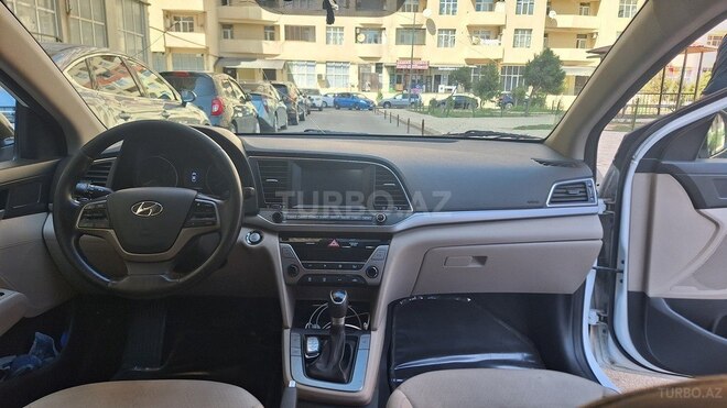 Hyundai Elantra 2017, 183,465 km - 2.0 l - Bakı