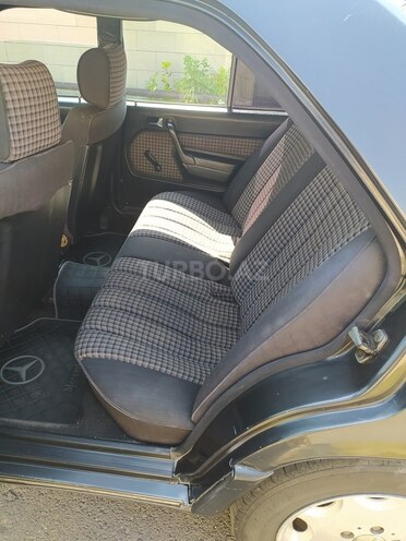Mercedes 190 1990, 250,000 km - 2.0 l - Balakən