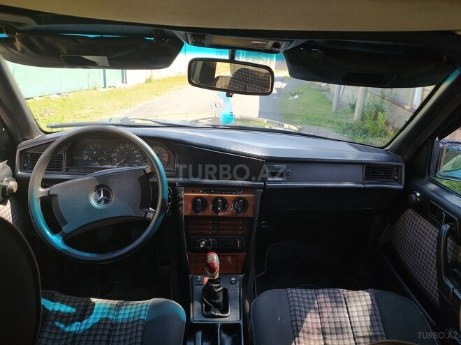Mercedes 190 1990, 250,000 km - 2.0 l - Balakən