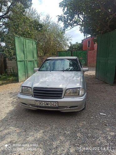 Mercedes C 200 1999, 328,000 km - 2.0 л - Füzuli