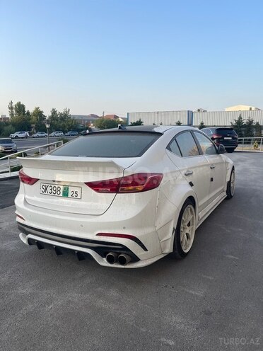 Hyundai Elantra 2017, 150,000 km - 1.6 l - Bakı