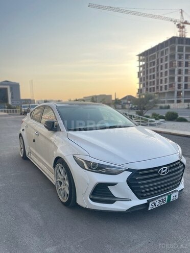 Hyundai Elantra 2017, 150,000 km - 1.6 l - Bakı