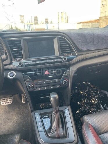 Hyundai Elantra 2017, 150,000 km - 1.6 l - Bakı