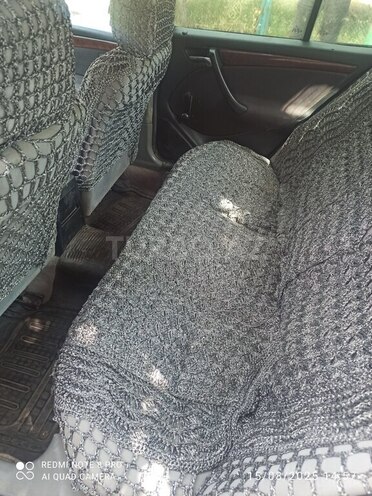 Mercedes C 200 1999, 328,000 km - 2.0 л - Füzuli
