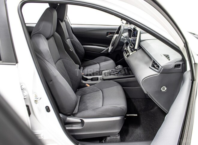 Toyota Corolla Cross 2025, 0 km - 2.0 l - Bakı