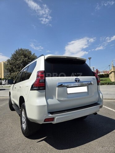 Toyota Land Cruiser Prado 2018, 235,000 km - 3.0 l - Bakı