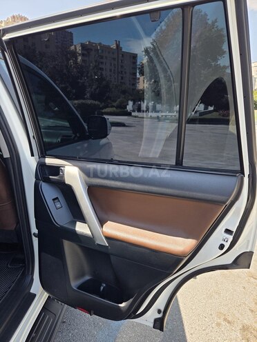 Toyota Land Cruiser Prado 2018, 235,000 km - 3.0 l - Bakı
