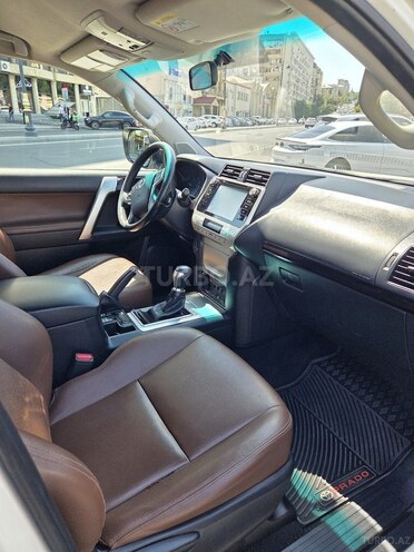 Toyota Land Cruiser Prado 2018, 235,000 km - 3.0 l - Bakı