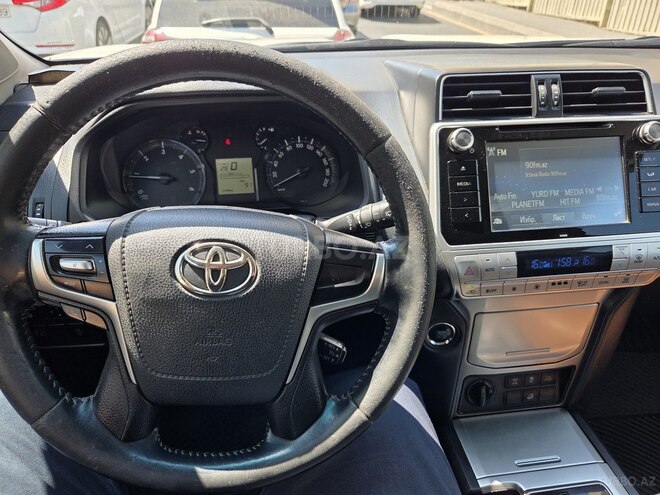 Toyota Land Cruiser Prado 2018, 235,000 km - 3.0 l - Bakı