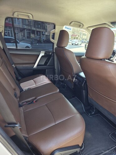 Toyota Land Cruiser Prado 2018, 235,000 km - 3.0 l - Bakı