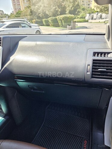Toyota Land Cruiser Prado 2018, 235,000 km - 3.0 l - Bakı