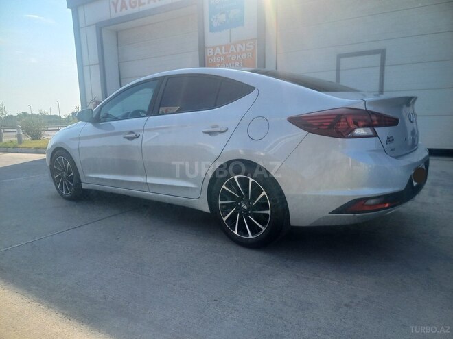 Hyundai Elantra 2019, 209,215 km - 2.0 л - Bakı