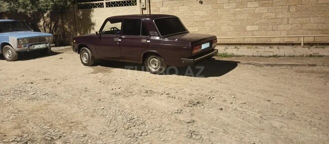 LADA (VAZ) 2107 2000, 92,025 km - 1.6 l - Salyan