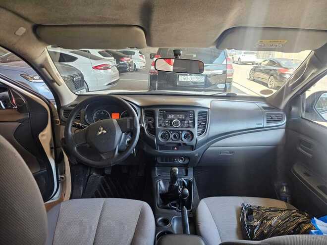 Mitsubishi L200 2016, 212,451 km - 2.4 l - Bakı