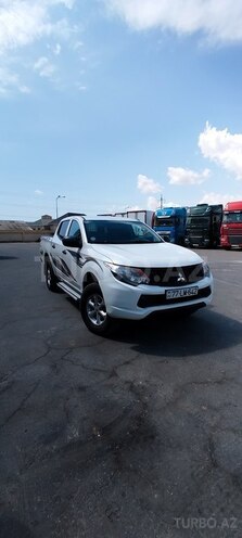 Mitsubishi L200 2016, 212,451 km - 2.4 l - Bakı