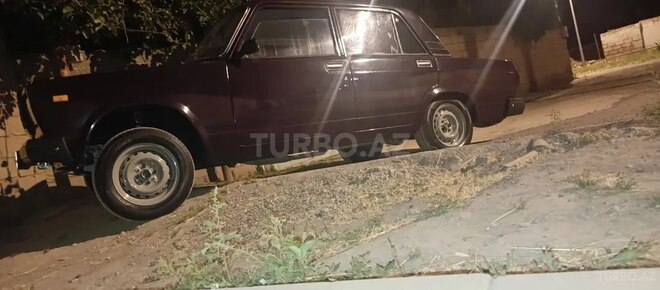 LADA (VAZ) 2107 2000, 92,025 km - 1.6 l - Salyan