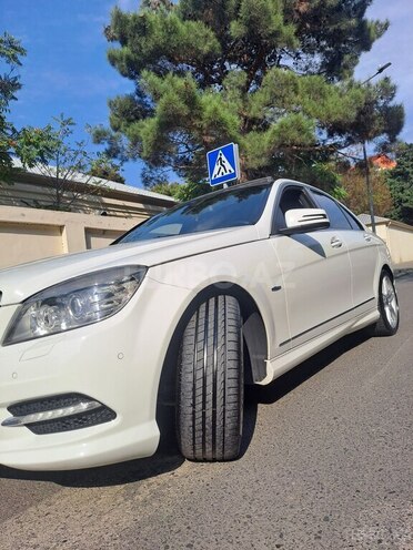 Mercedes C 200 2010, 268,000 km - 1.8 л - Bakı
