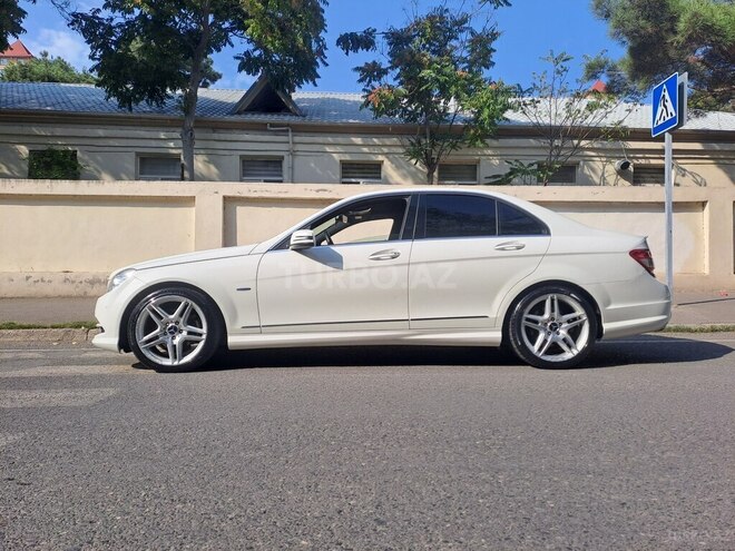 Mercedes C 200 2010, 268,000 km - 1.8 л - Bakı