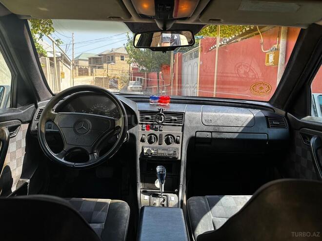 Mercedes C 180 1995, 254,000 km - 1.8 l - Bakı