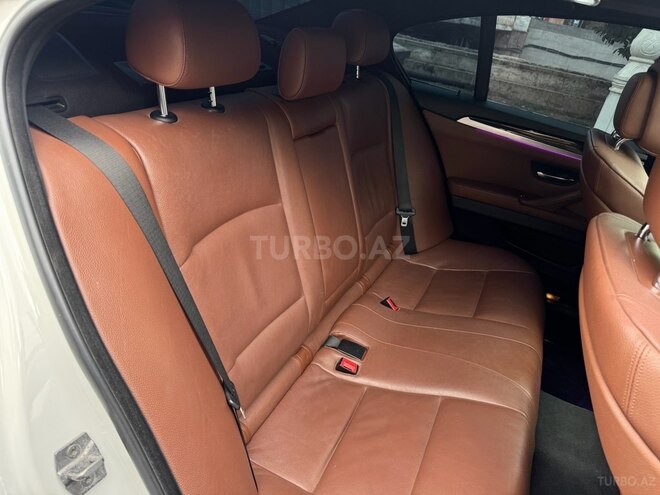 BMW 528 2013, 200,000 km - 2.0 l - Gəncə