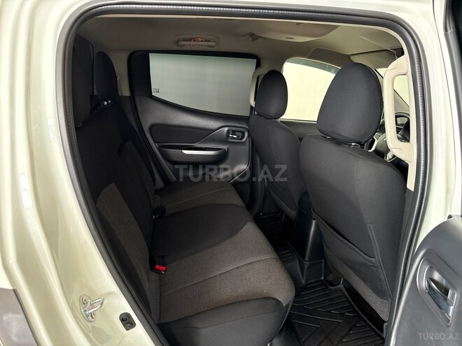 Mitsubishi L200 2023, 48,000 km - 2.4 l - Bakı