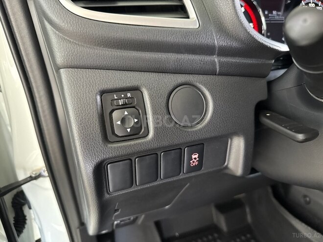 Mitsubishi L200 2023, 48,000 km - 2.4 l - Bakı