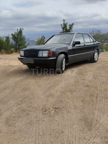 Mercedes 190 1991, 300,251 km - 2.0 л - Yardımlı