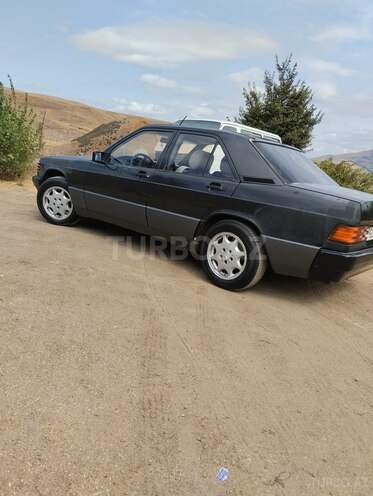 Mercedes 190 1991, 300,251 km - 2.0 л - Yardımlı