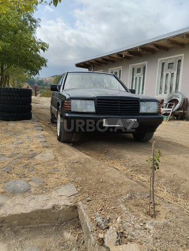 Mercedes 190 1991, 300,251 km - 2.0 л - Yardımlı