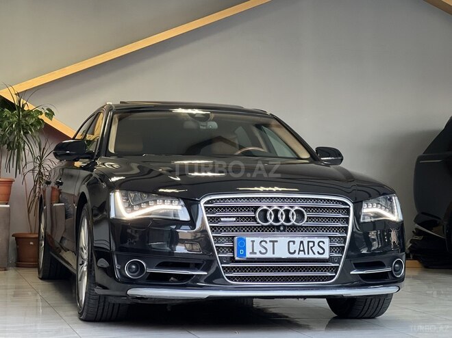 Audi A8-1