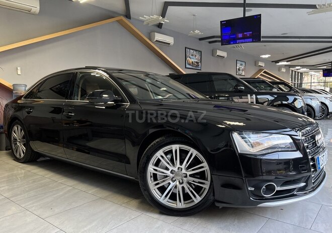 Audi A8-4